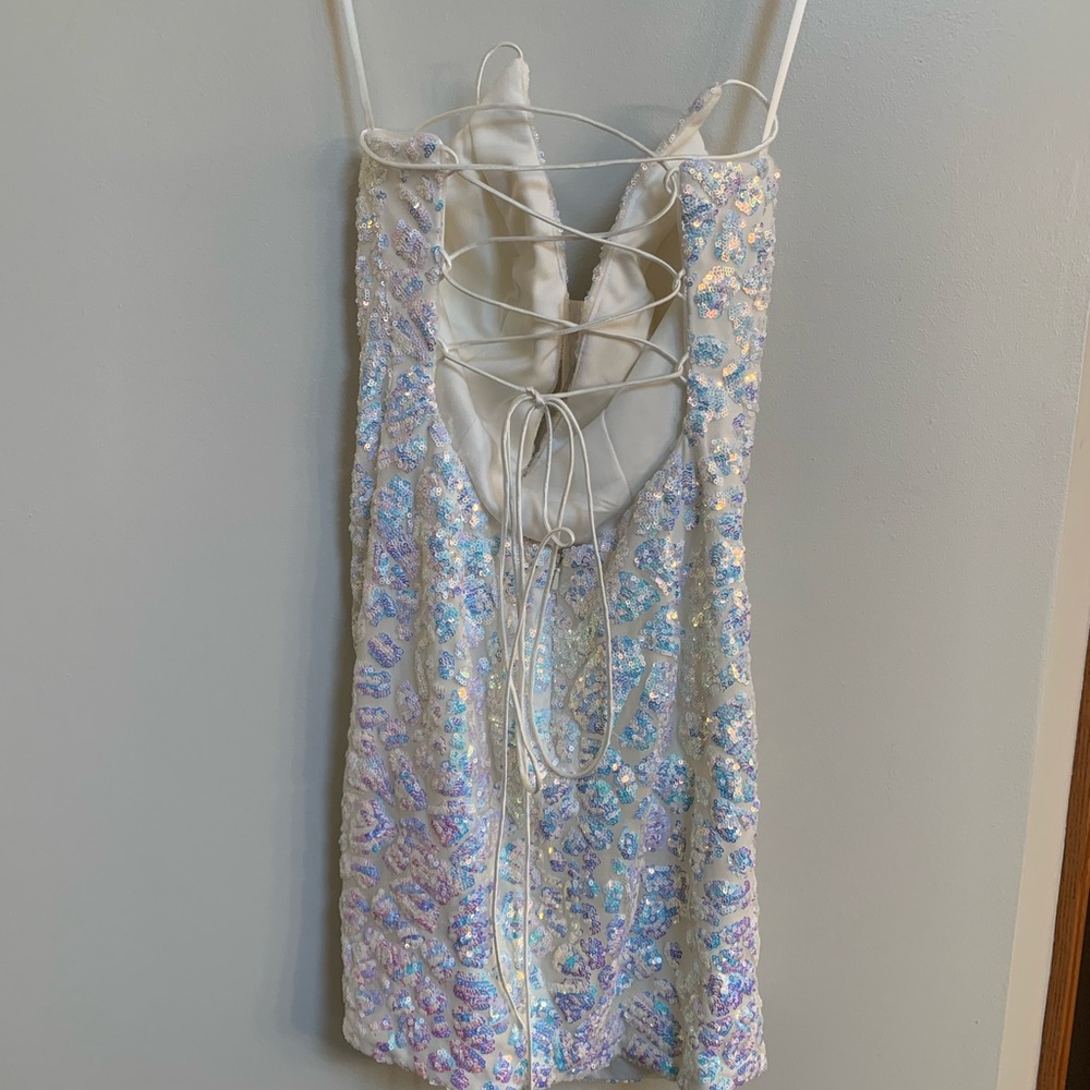 Nox Akabel Homecoming or Party Dress, Size 4 - Picture 6 of 7